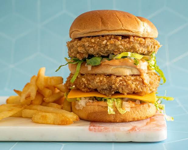 BİG DOUBLE CHİCKEN BURGER 